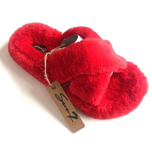 Seven7 Footwear - Kiki Faux Fur Slides Sandals - RED , Size 10, New in Box - Picture 2 of 9